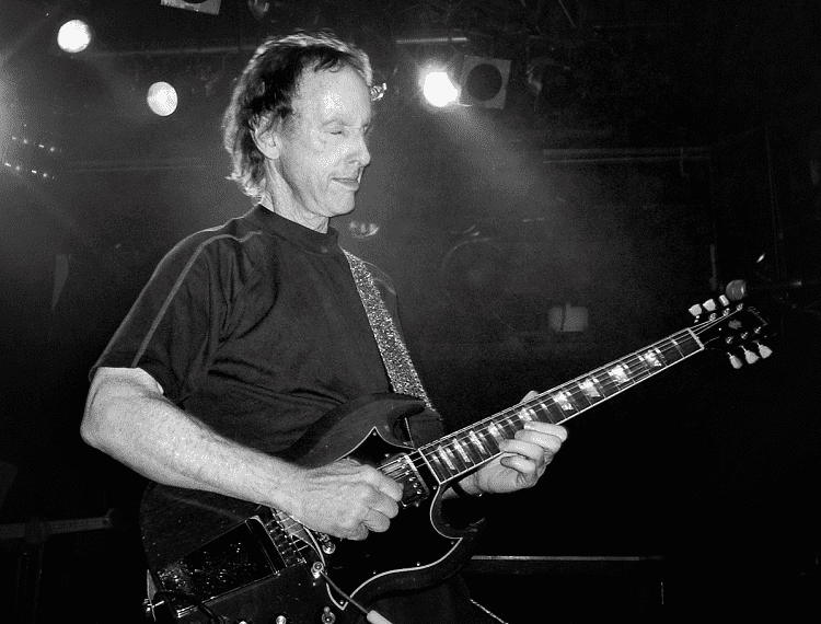 Robby Krieger