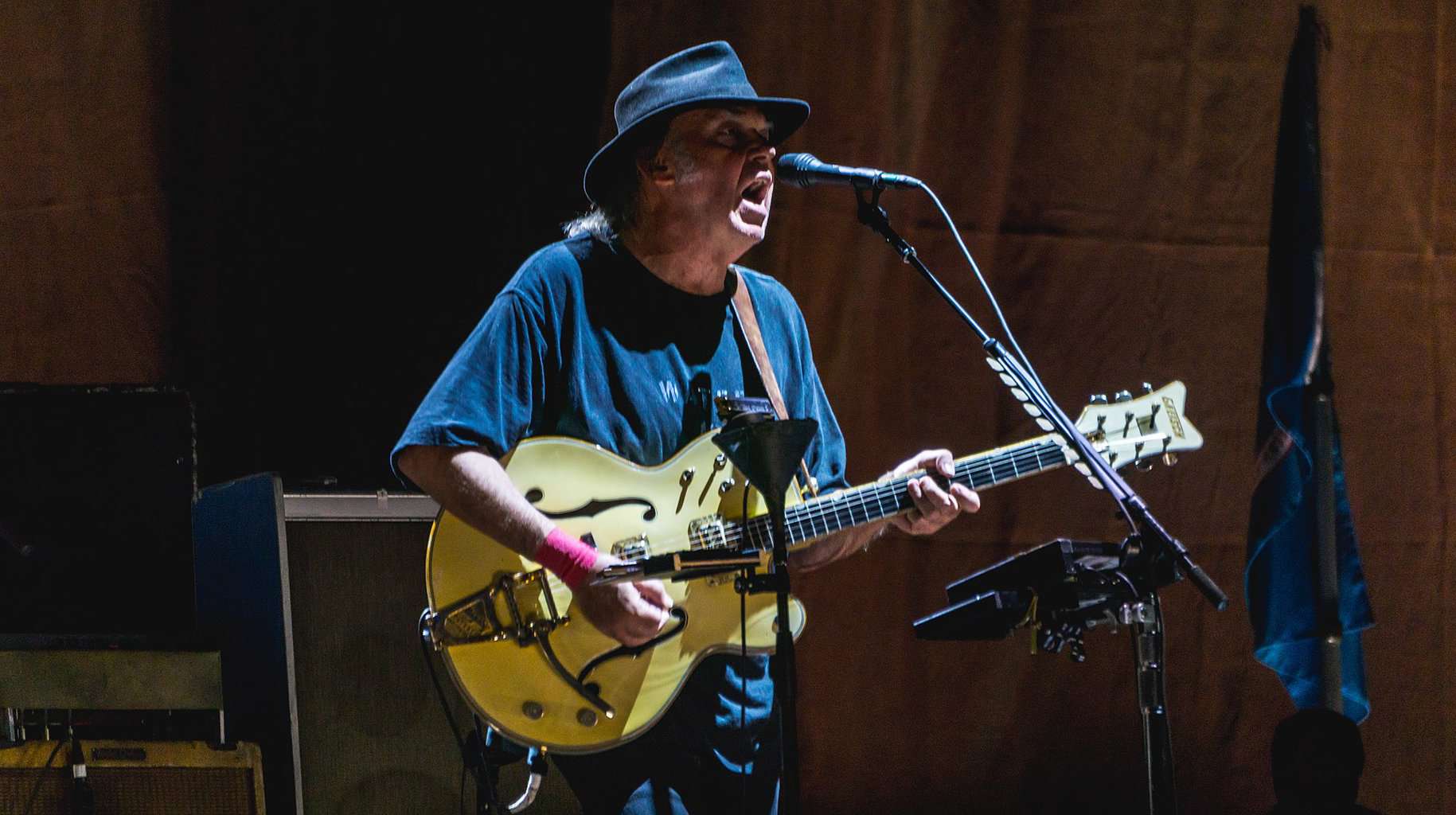 neil young in 2016