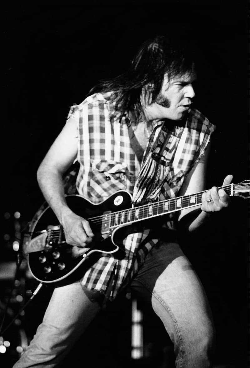 neil young plays guitar