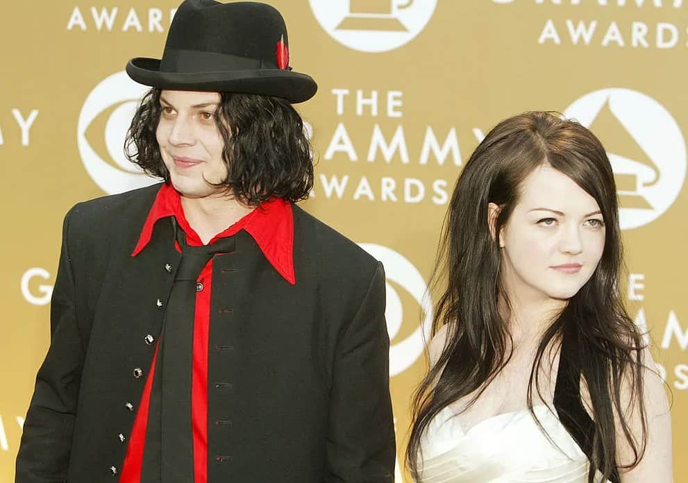 Jack White's Blue Hair: The Impact of His Hair on His Music - wide 5